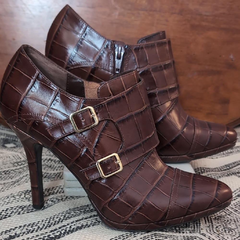 RLL size 38 Crocodile Pattern Heeled Ankle Boots